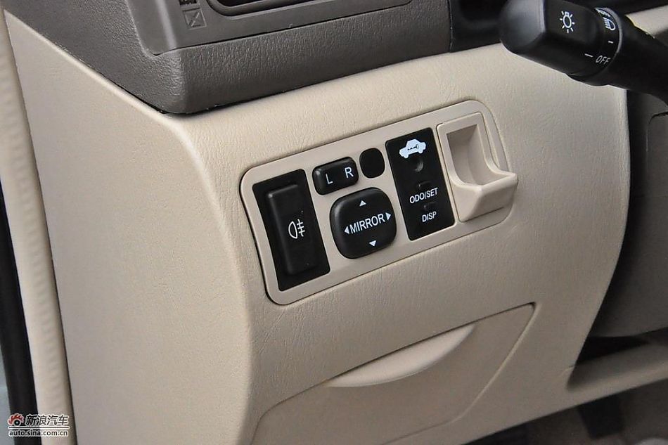 比亚迪F3DM低碳版双模电动车内饰图_比亚迪