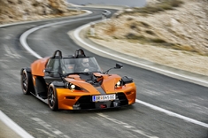 街道上的F1 KTM X-BOW GT官方图
