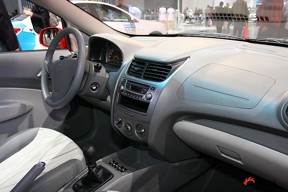 雪佛兰新赛欧三厢_荣威图片245934_汽车图库