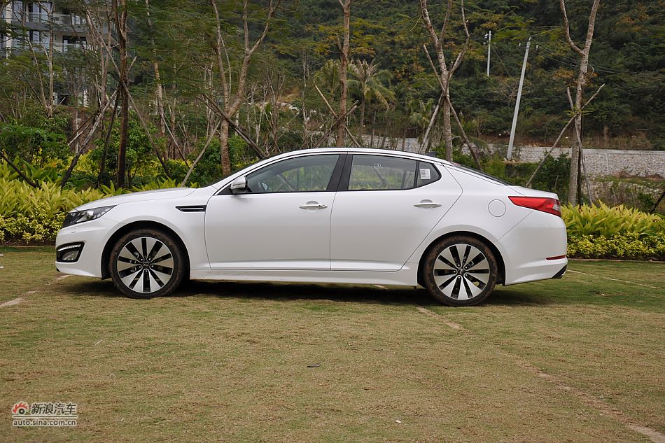 东风悦达起亚k5外观