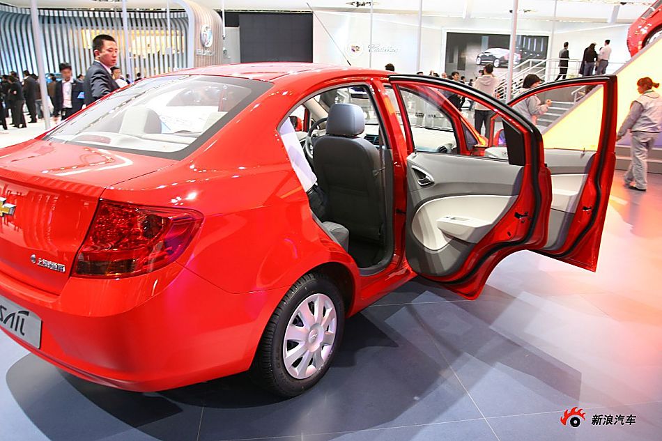 雪佛兰新赛欧三厢_荣威车展图图片245943