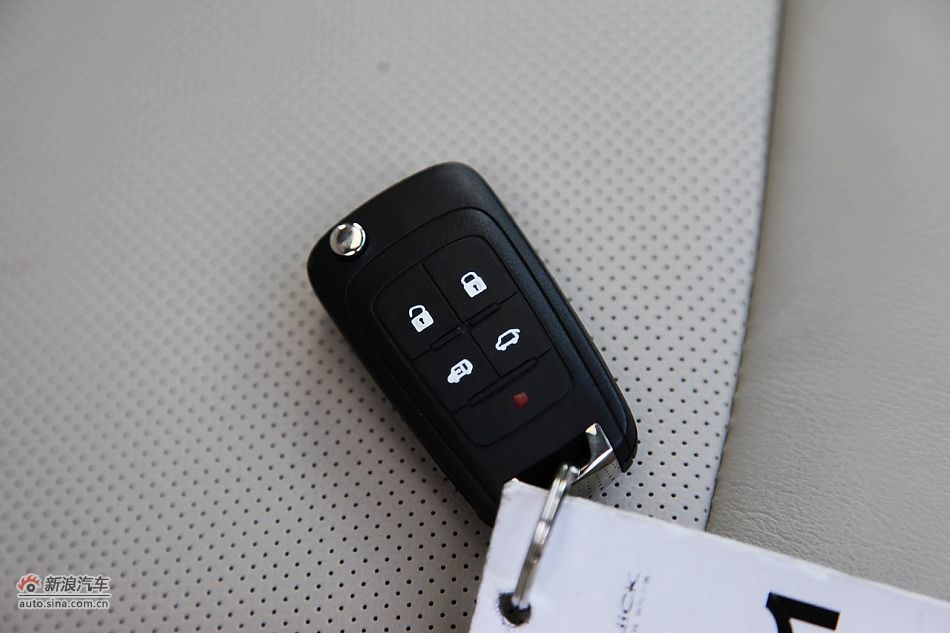 2011款别克GL8豪华商务车3.0 XT内饰图片_别