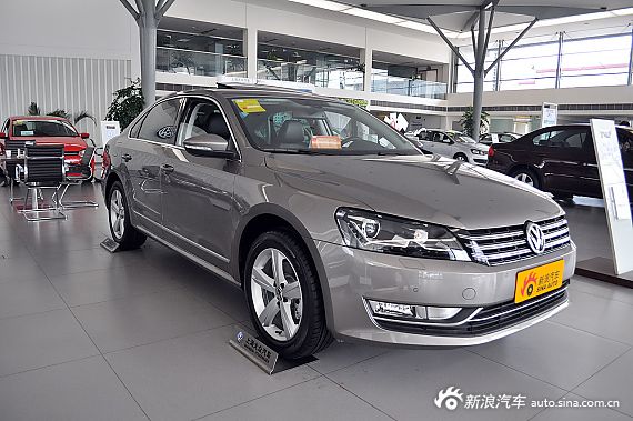 2014款帕萨特1.8T DSG御尊版