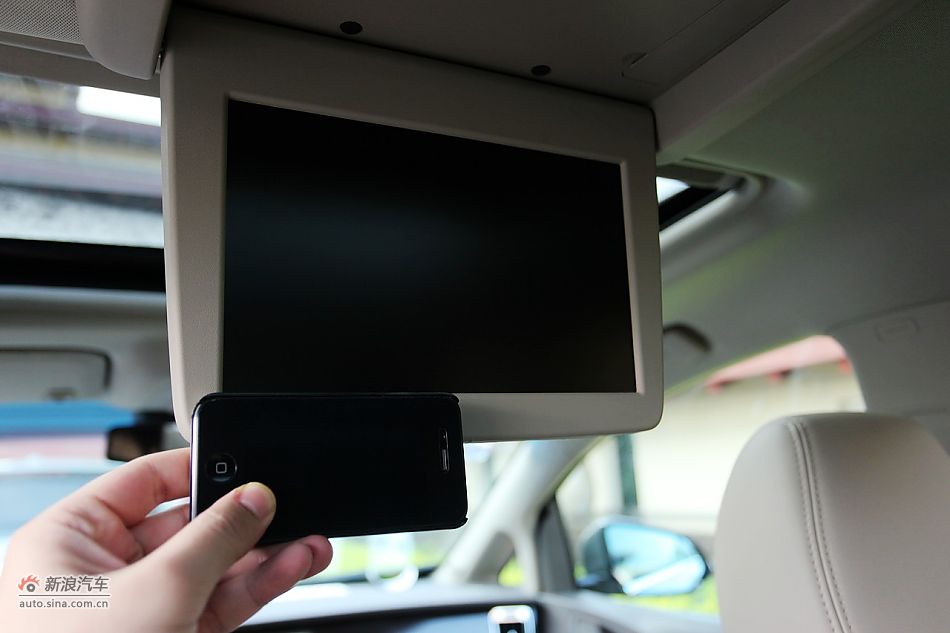 2011款别克GL8豪华商务车3.0 XT内饰图片_别