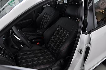 2012款POLO 1.4TSI GTI极地白