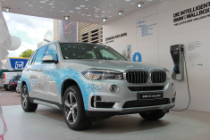 油耗仅为3.3L 实拍新款宝马X5混动版