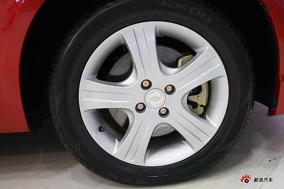 东风柳汽风行景逸_景逸车展图图片246082_汽