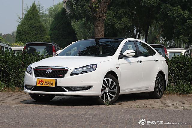 新款奔腾B70终于到达4S店 近距离看它到底长啥样