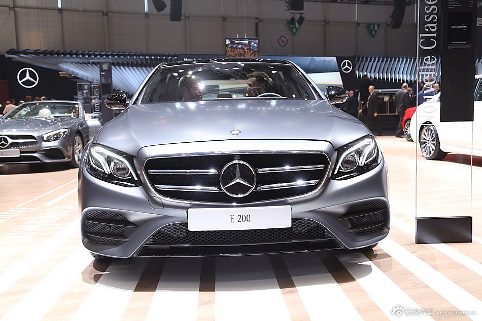 偏向商务范儿 新奔驰E级