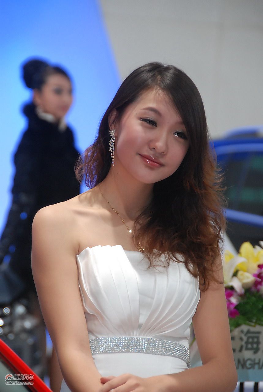 2011昆明国际车展美女模特图_10216380_汽车
