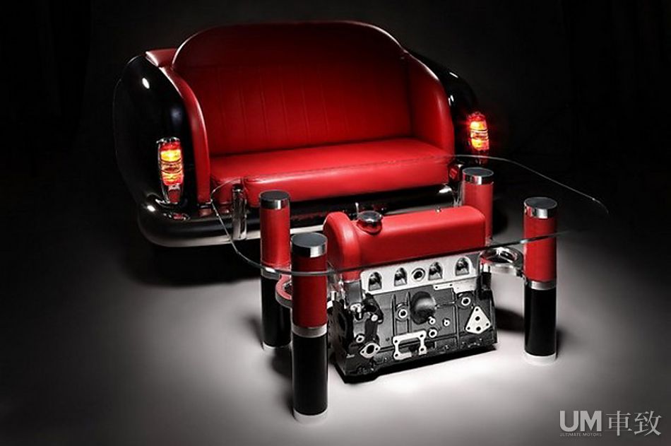 汽车死忠看过来+慑人汽车沙发和桌子