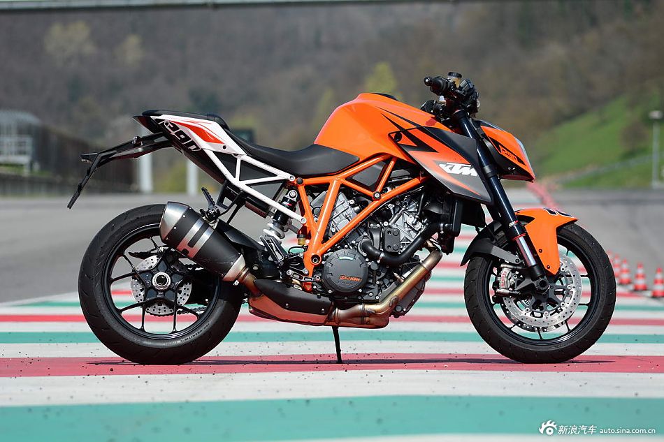 KTM 1290 超级公爵 R_40806512_汽车图库