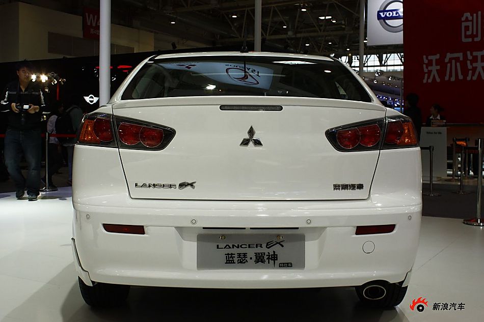东南三菱蓝瑟翼神_翼神车展图图片246543_汽
