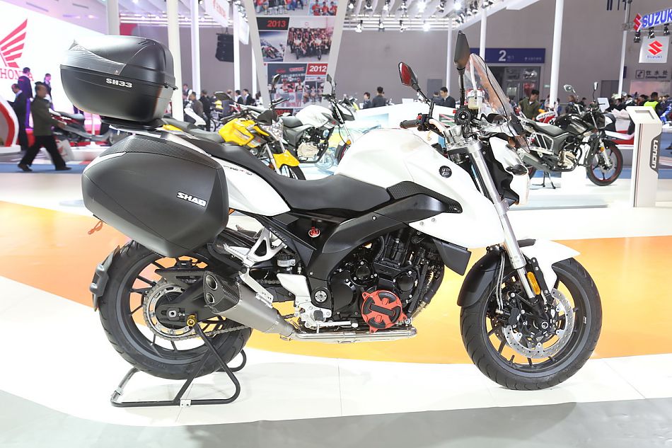 隆鑫650(无极)旅行版高清组图欣赏