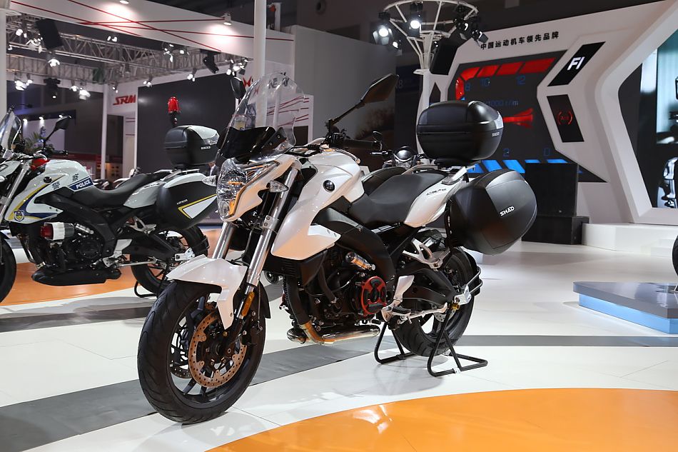 隆鑫650(无极)旅行版高清组图欣赏