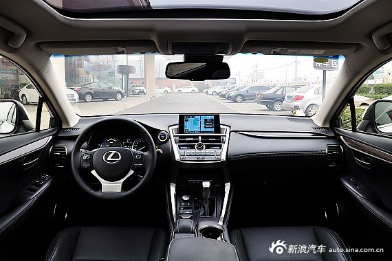 2015款雷克萨斯NX 300h全驱锋致版 2015款雷克萨斯NX 300h全驱锋致版
