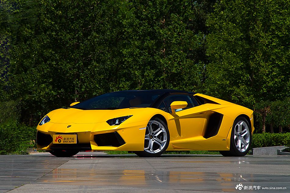 2013款Aventador LP 700-4 Roadster