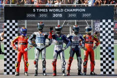 洛伦佐加冕MotoGP总冠军