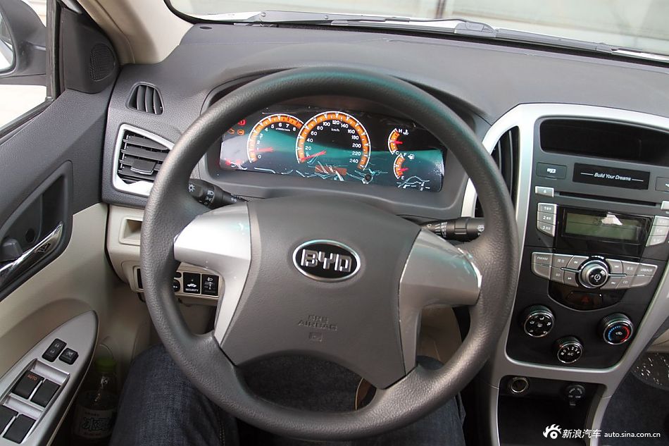 2014款比亚迪F3+1.5L手动豪华型_比亚迪F3内