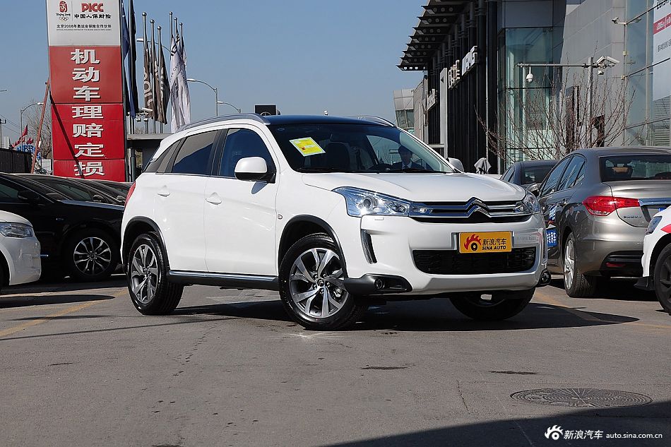 雪铁龙C4 Aircross 2 0L四驱豪华版