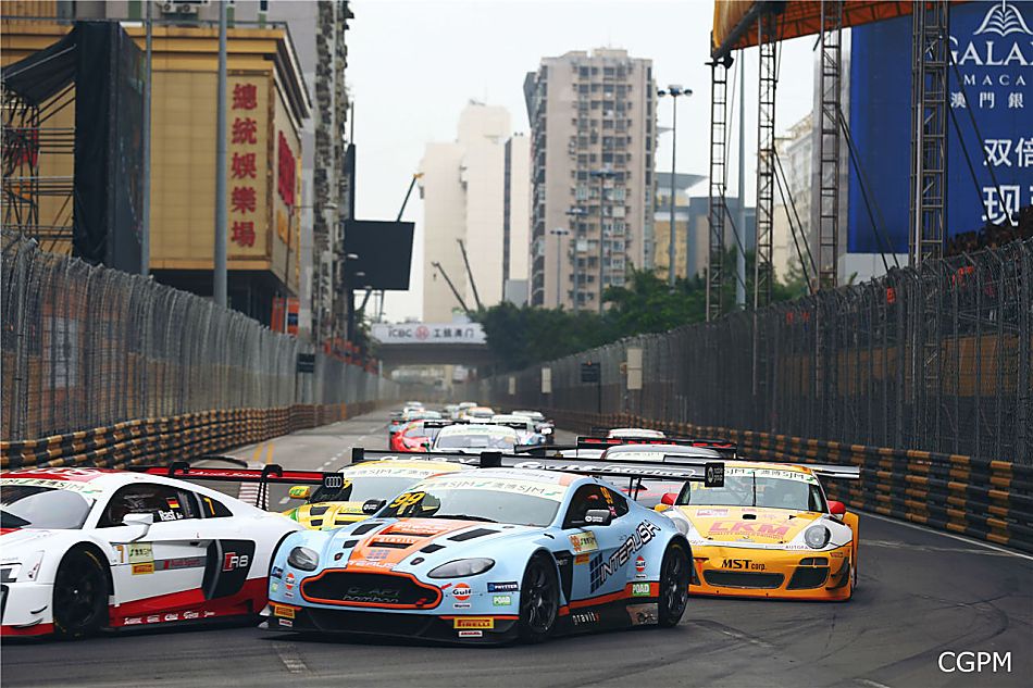 晏高在澳门封王国际汽联GT世界杯