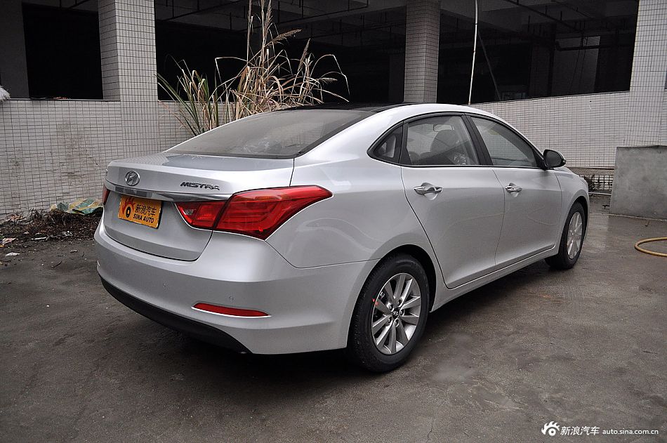 2013款名图1.8GLS自动智能型梦幻银_名图外