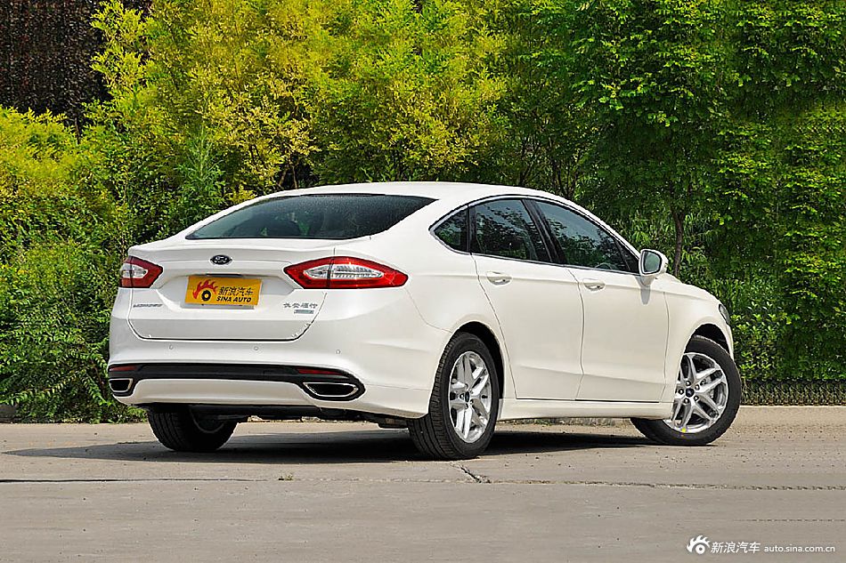 2013款蒙迪欧 2.0L GTDi200 豪华型