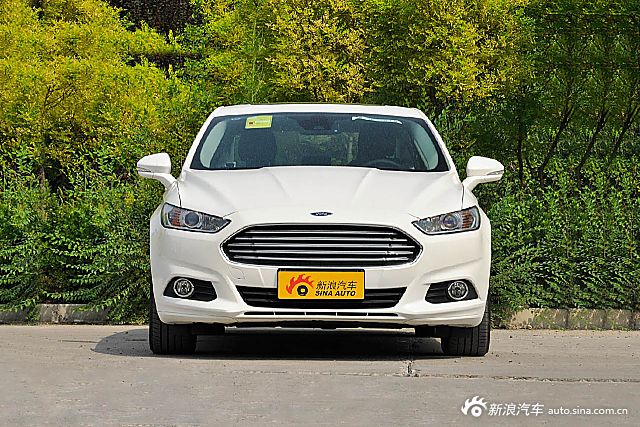 2013款蒙迪欧 2.0L GTDi200 豪华型