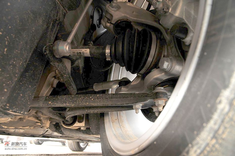 麦弗逊独立悬挂_大众CC底盘图片1677031_汽