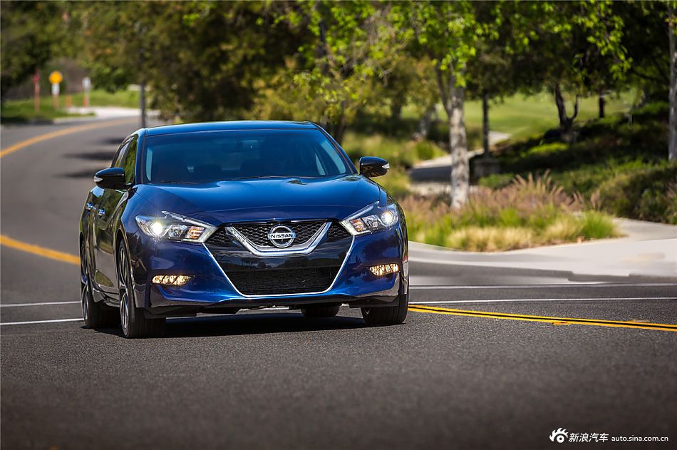第八代日产Maxima高清实拍 与天籁同平台打造