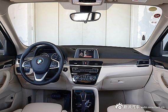 2016款宝马X1 1.5T自动sDrive18Li豪华型 2016款宝马X1 1.5T自动sDrive18Li豪华型