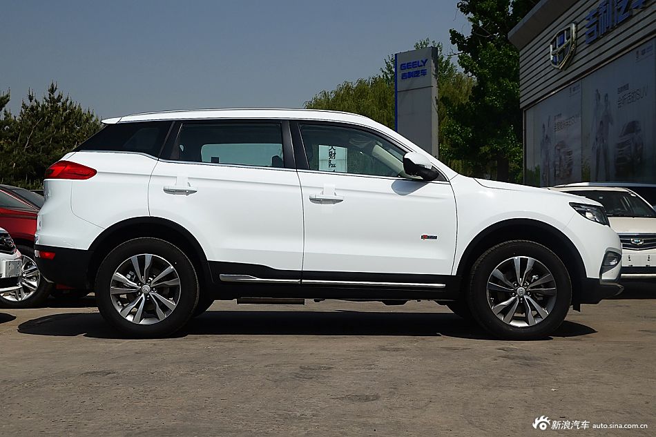 吉利博越新增2.0L手动智联型 售价11.28万-手机新浪汽车