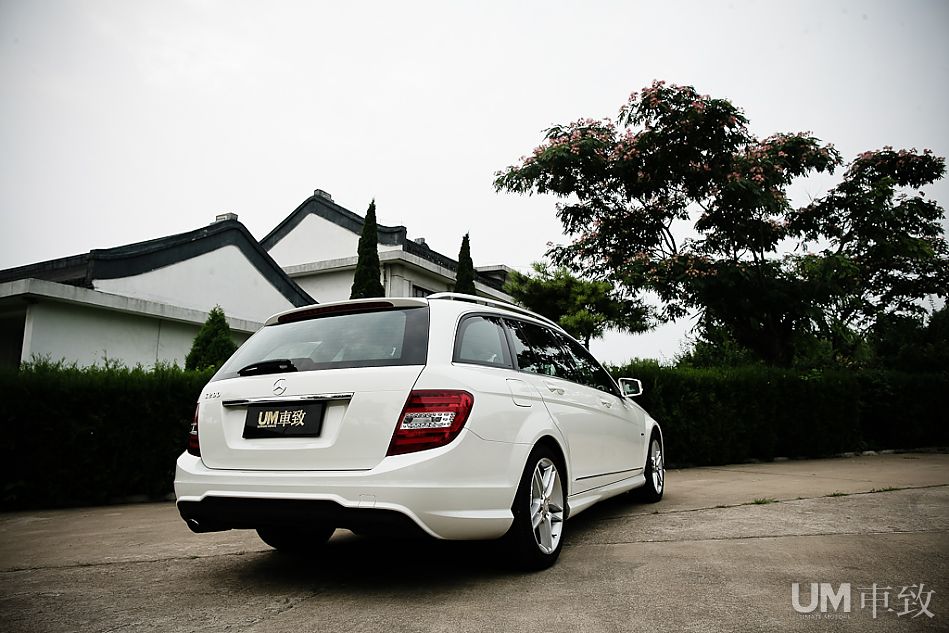 试驾奔驰c200旅行车(20\/76)