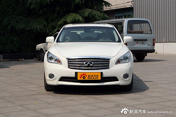 英菲尼迪M加长版接受预订 订金5万元