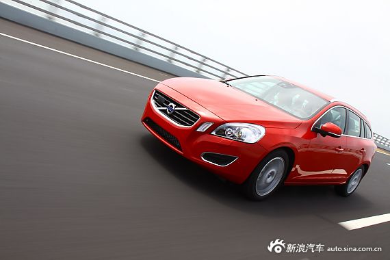 “开路”先锋--试驾沃尔沃V60 T5(图)