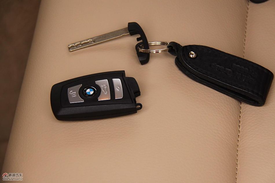 全新宝马5系钥匙_宝马5系-进口细节图片236074_汽车图库_新浪汽车_新浪网