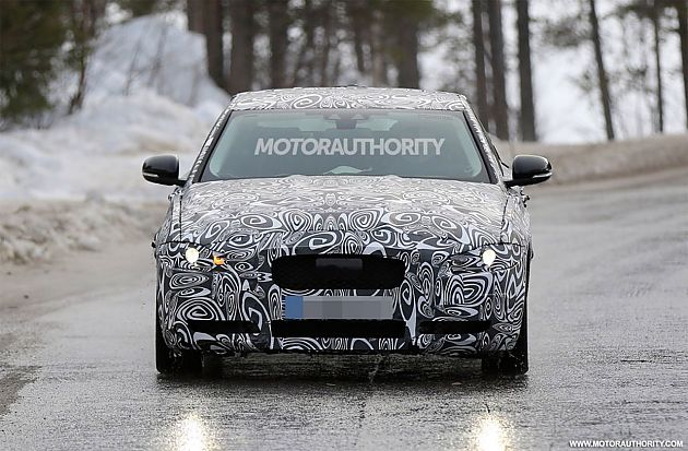 捷豹全新运动型中级车XE谍照曝光 