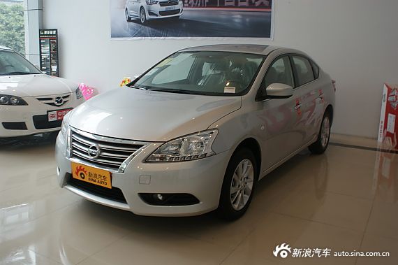 轩逸最高现金优惠7000元 赠送装潢