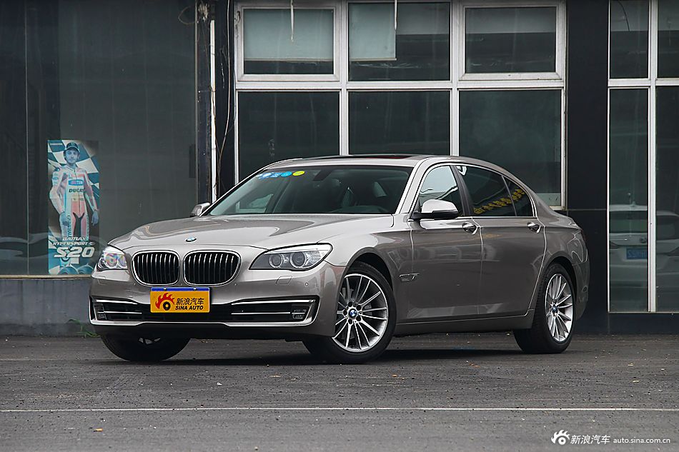 2013款宝马7系740Li xDrive