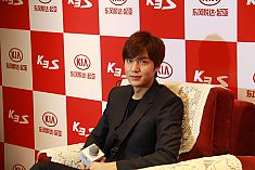 2014款起亚K3S发布会现场 亚洲男神李敏镐现身