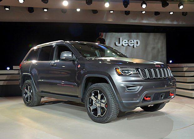 jeep正式发布了大切诺基trailhawk车型,新车是继laredo,limited