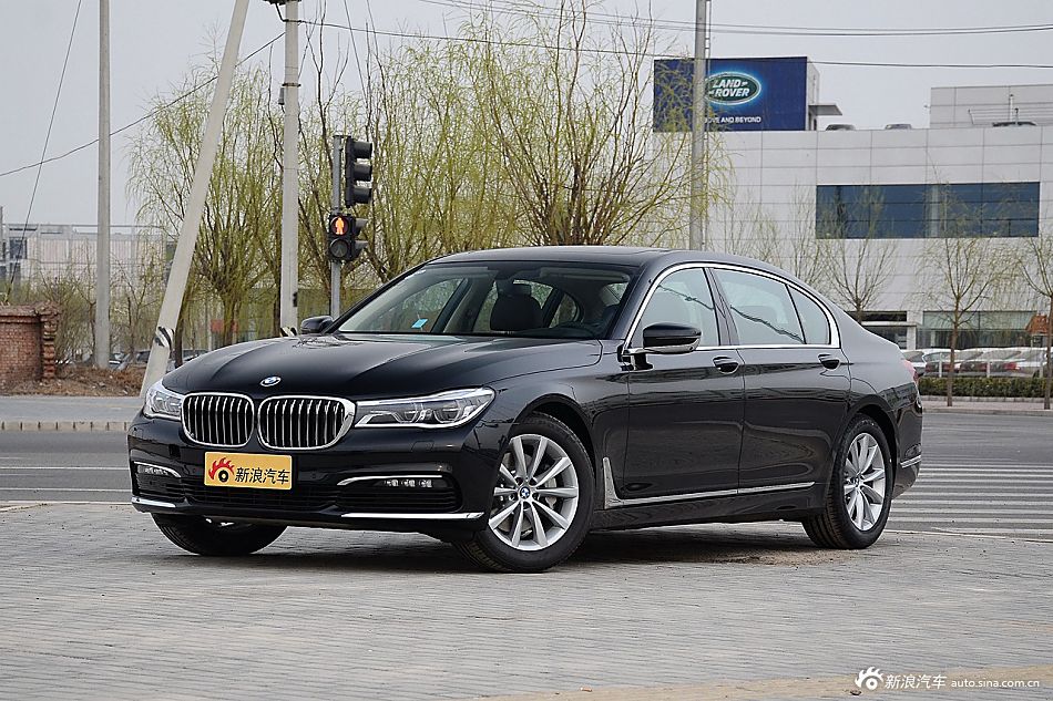 2016款宝马7系730Li 2.0T自动豪华型