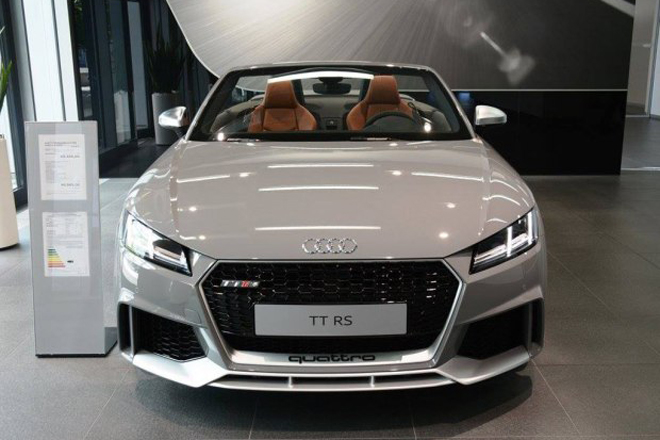 奥迪TTRS敞篷版发布