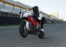 超越四大厂— BMW S1000RR