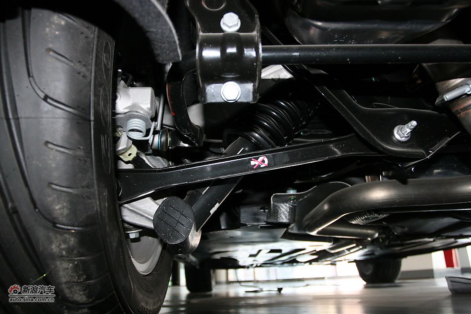 2012款东风雪铁龙C5_C5底盘图片11357579_