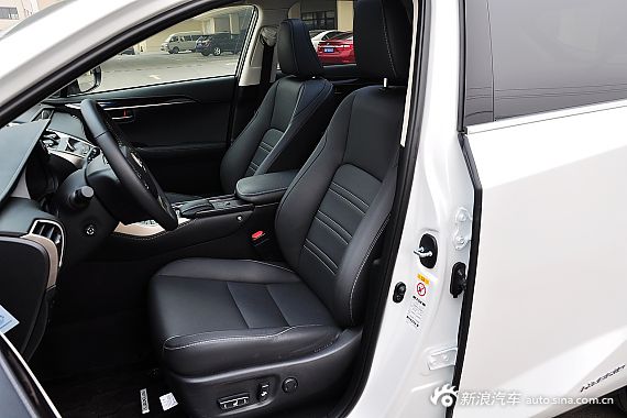 2015款雷克萨斯NX 300h全驱锋致版 2015款雷克萨斯NX 300h全驱锋致版