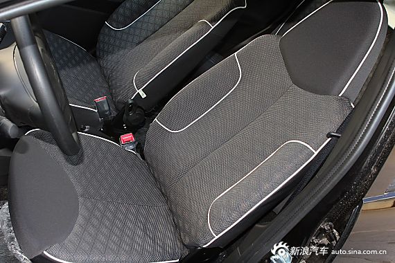 2015款比亚迪F0 1.0L AMT悦酷型 2015款比亚迪F0 1.0L AMT悦酷型