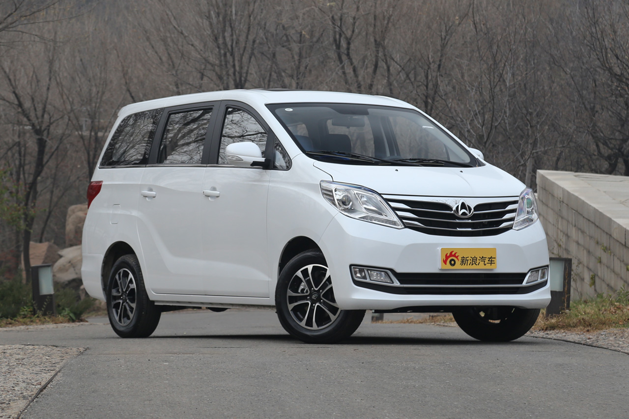 长安推全新MPV 喊话宏光比你厉害！