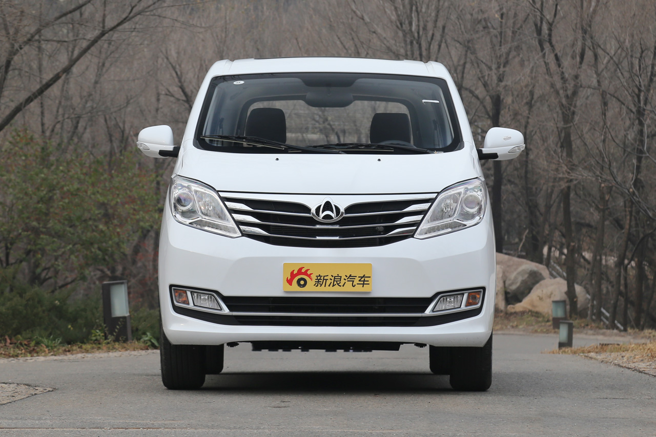 长安推全新MPV 喊话宏光比你厉害！