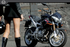 贝纳利TNT 1130经典三缸时尚街车图赏